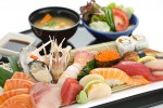 Món ăn sushi và sashimi (ảnh internet)