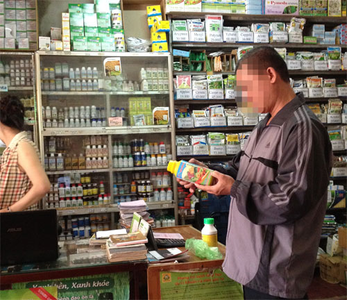 Dễ dàng mua thuốc “Trái Chín” nhưng sử dụng vào việc gì, liều lượng ra sao khó ai kiểm soát được -  Ảnh: Hoàng Việt